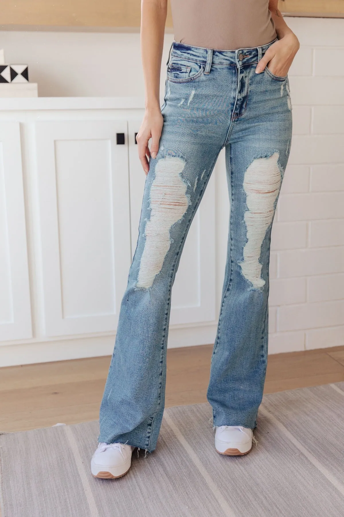 Kia Distressed High Rise Jeans in Medium Wash