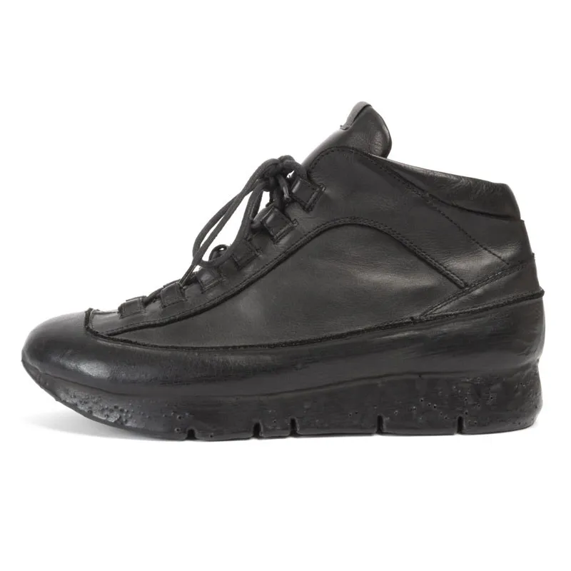 oXs Leather Cuffed Sneaker