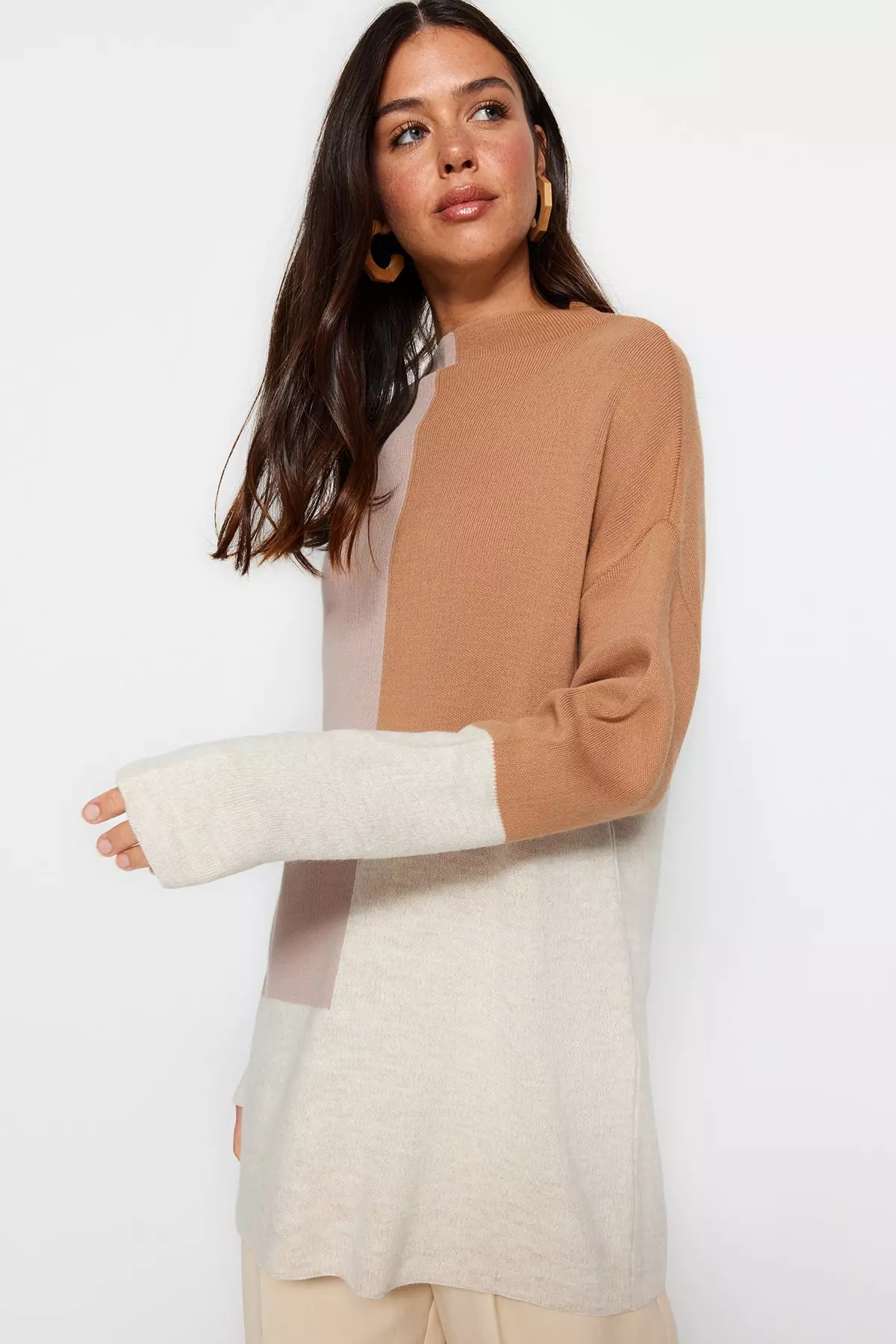 Trendyol Colour Block Knitted Sweater