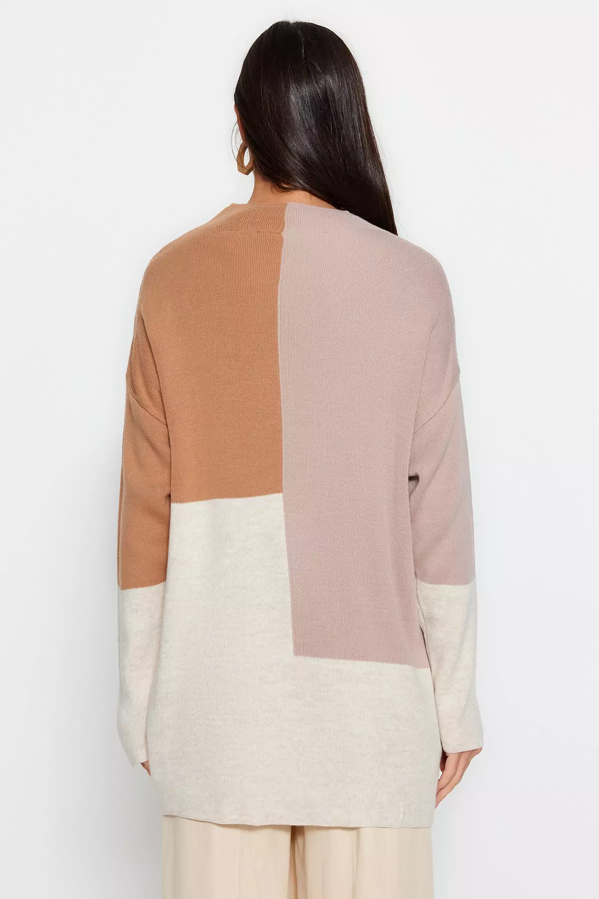 Trendyol Colour Block Knitted Sweater